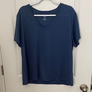 Athletic Works Women's Blue V-Neck Tee